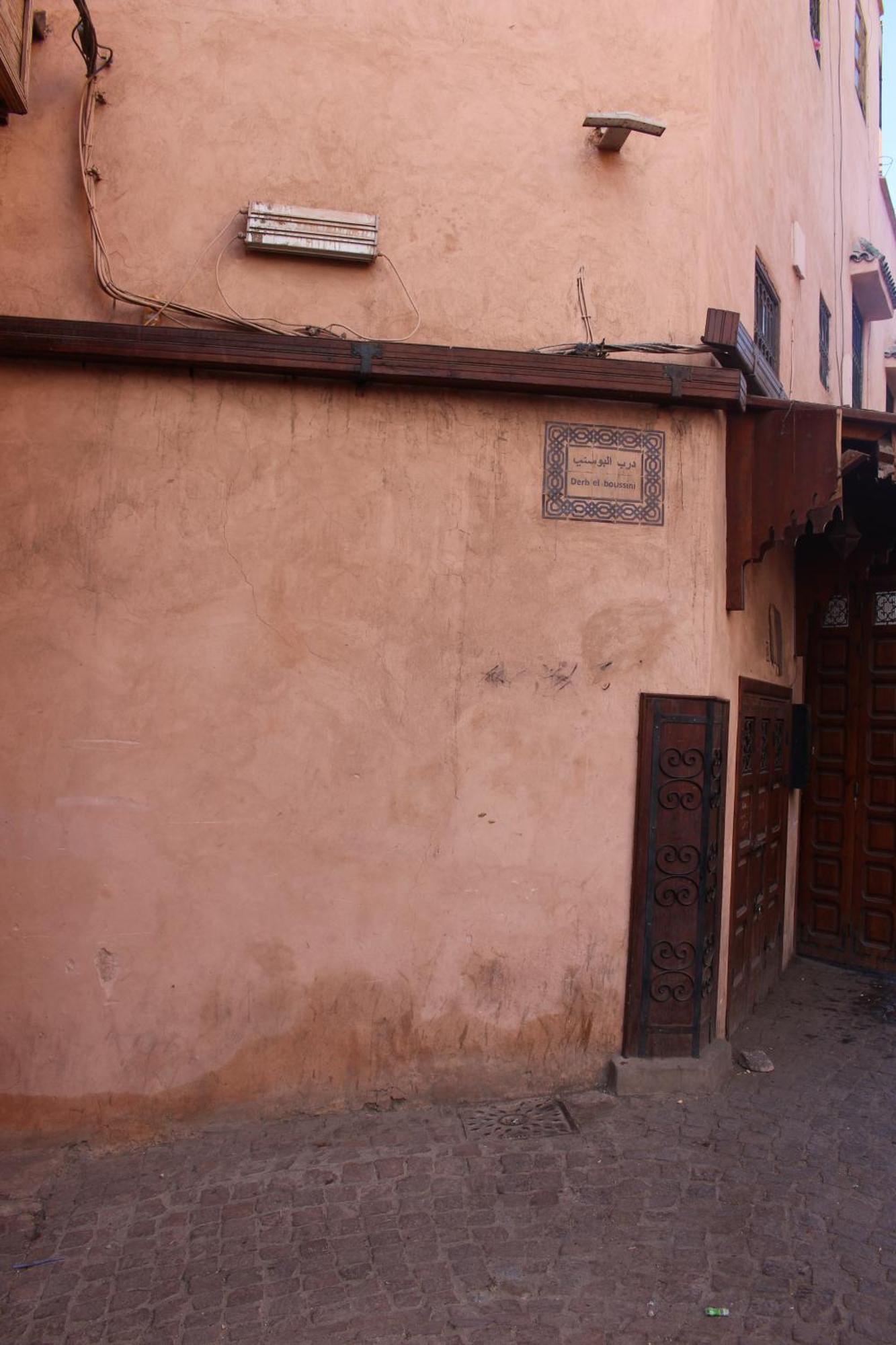El Boussouni Hostel Marrakesh Exteriör bild